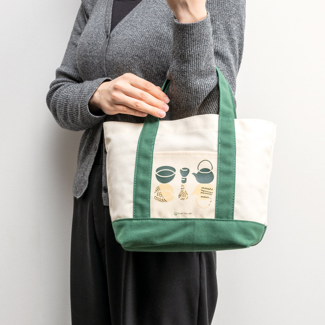 カジュアルデザインでデイリー使いにおすすめ「オリジナルランチトート」