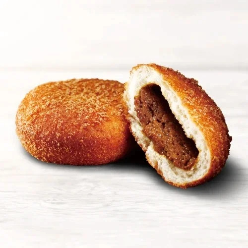 セブンのベーカリーが全品30円引きセール!ギネス認定のカレーパンも対象