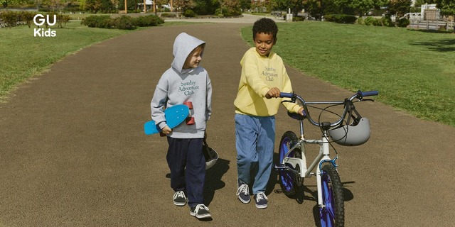 【GU】4月9日までのSALE情報|ソフトシアークルーネックT790円&キッズデニム1,290円など期間限定で特別価格に