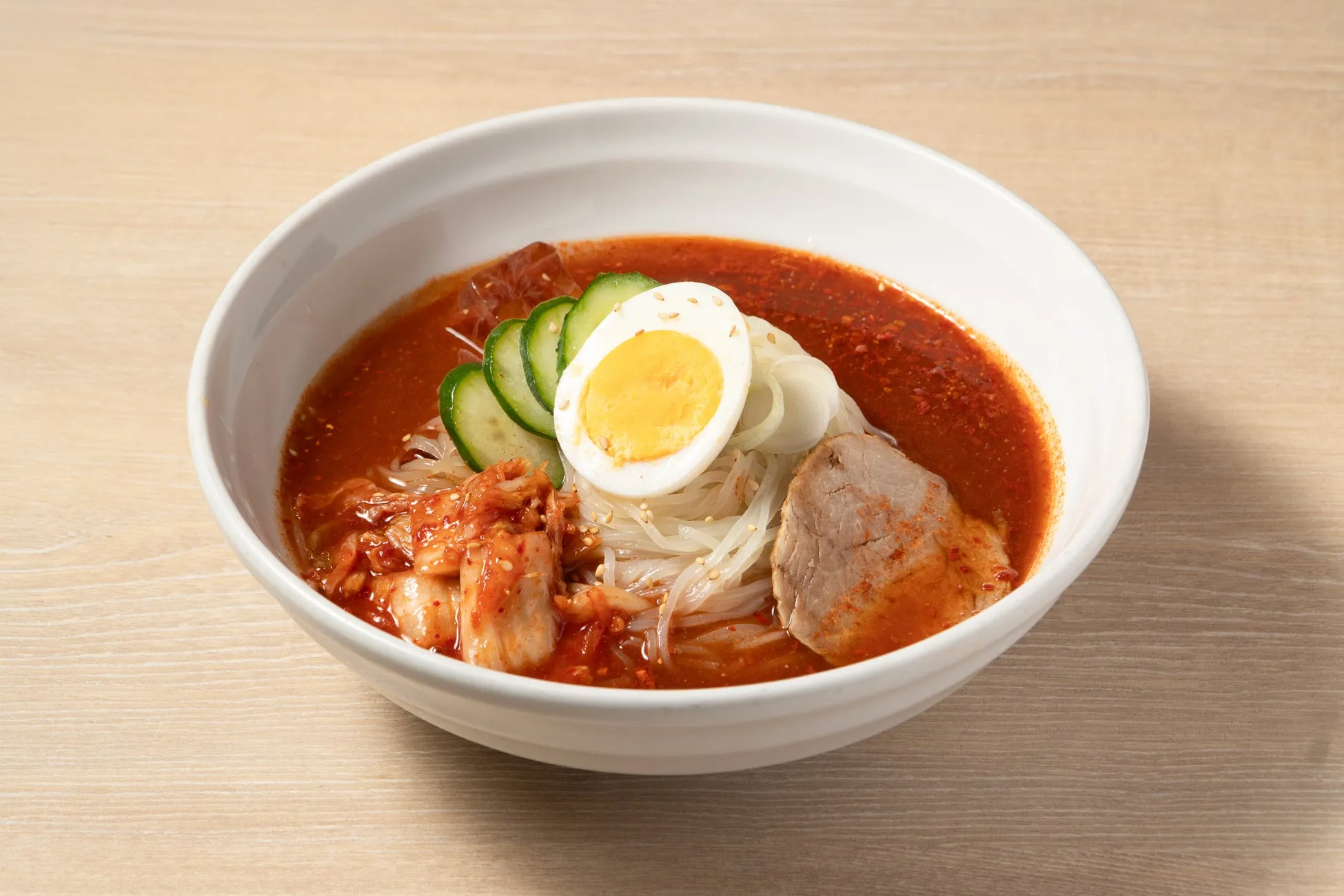ピリっと辛い唐辛子冷麺