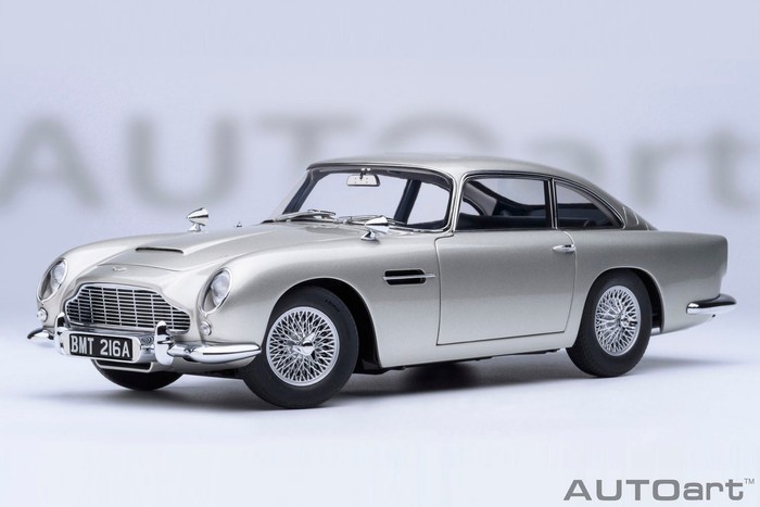 オートアート社製アストンマーチン DB5 「007/ゴールドフィンガー」