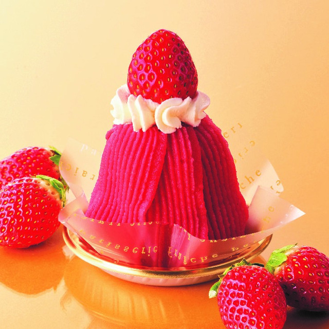 濃い苺のモンブラン(税込432円)